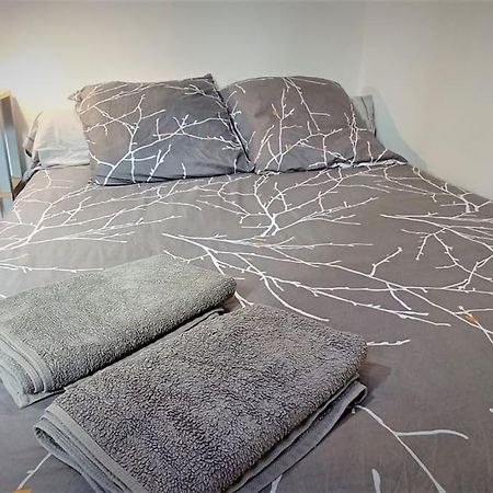 Appartement Au Calme Avec Wifi Limoges Exterior foto